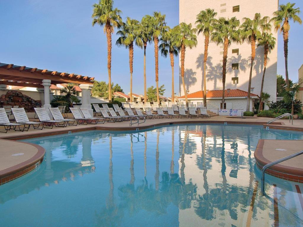 Gold Coast Hotel And Casino Las Vegas Bagian luar foto