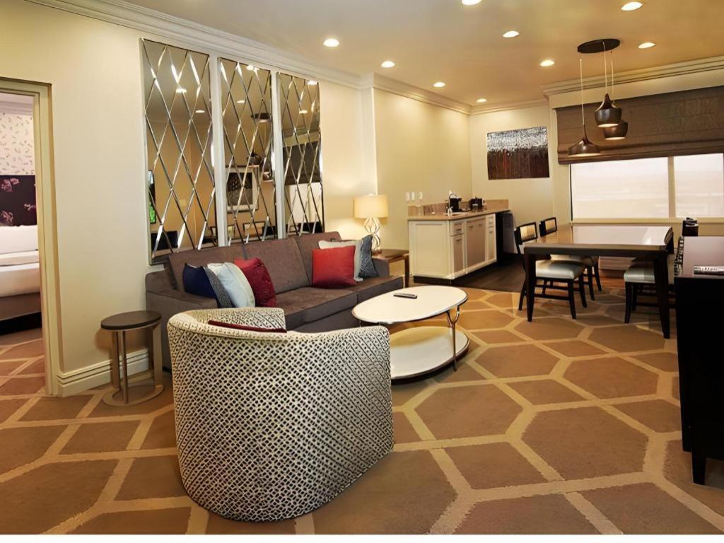 Gold Coast Hotel And Casino Las Vegas Bagian luar foto