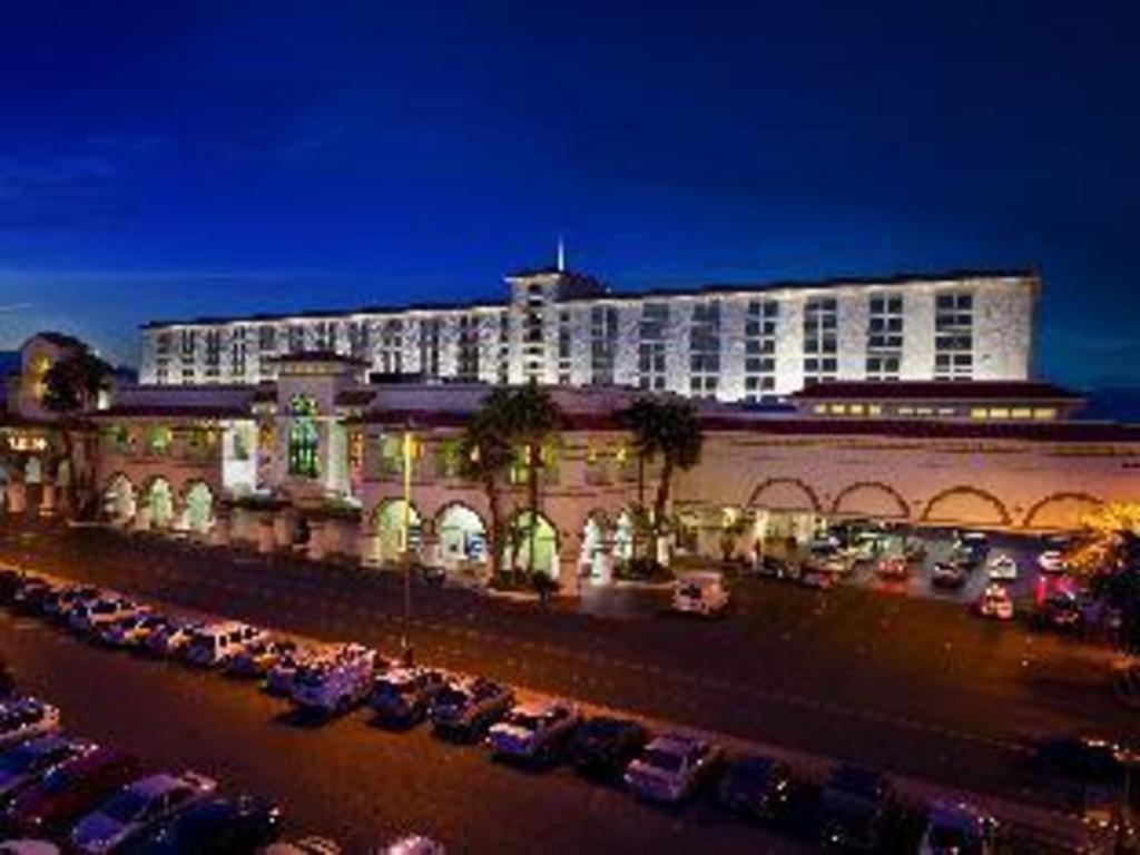 Gold Coast Hotel And Casino Las Vegas Bagian luar foto